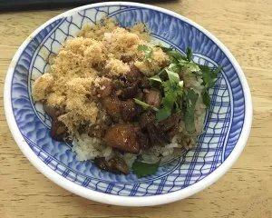 台南米糕里的肉燥的做法步骤图,怎么做好吃