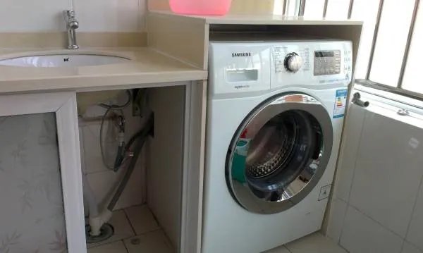 杭州一洗衣机未工作时自燃,这是怎么回事?