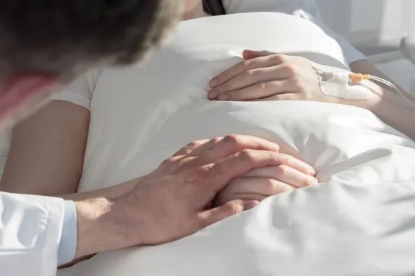 健美皇后马华:41岁事业顶峰时,患上急性白血病,半年后病逝