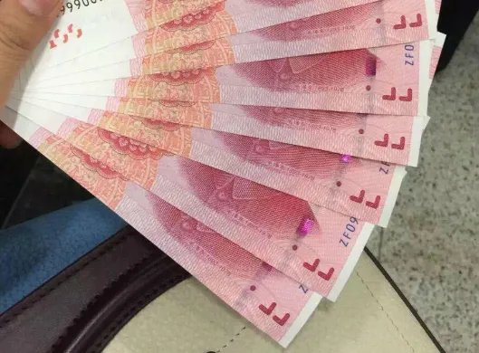 6亿人月收入低于1千元,收入低会影响心理健康吗?