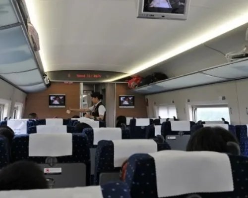 高铁将推静音车厢,背后的主要原因是什么?