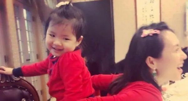 章子怡谈女儿哽咽落泪，她对孩子是如何教育的？