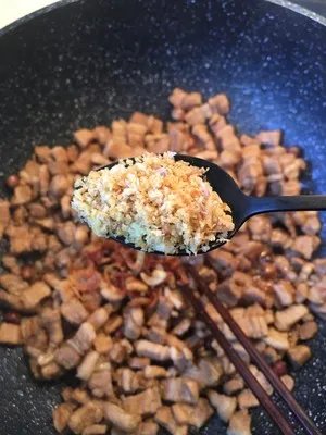 台南米糕里的肉燥的做法步骤图,怎么做好吃