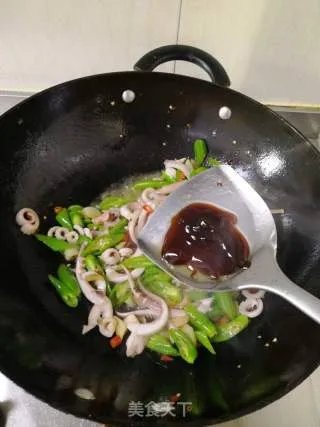 辣炒鱿鱼