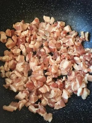 台南米糕里的肉燥的做法步骤图,怎么做好吃