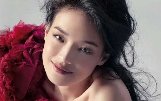 娱乐圈中绯闻最多的明星都有谁?