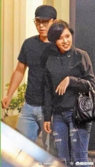 如何看待hold住姐谢依霖“毫无征兆”的宣布结婚?