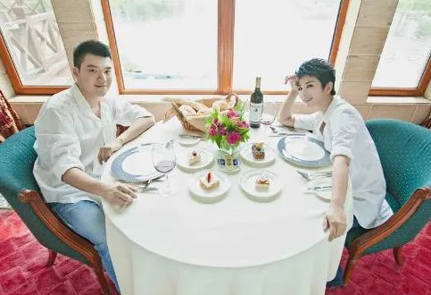 黄毅清个人资料介绍 与黄奕的婚姻始末