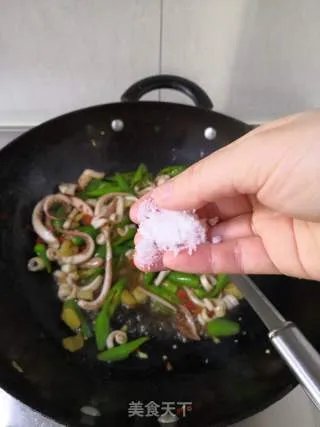 辣炒鱿鱼
