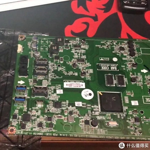 显示器DIY 篇一:32ud99制作攻略