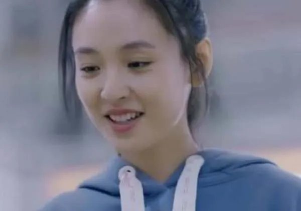 冰糖炖雪梨：棠雪怎么了，让冰神心疼得一把搂住？