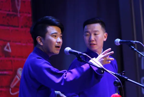曹云金为徒弟取艺名“马连良”“李连杰”,这是什么操作?