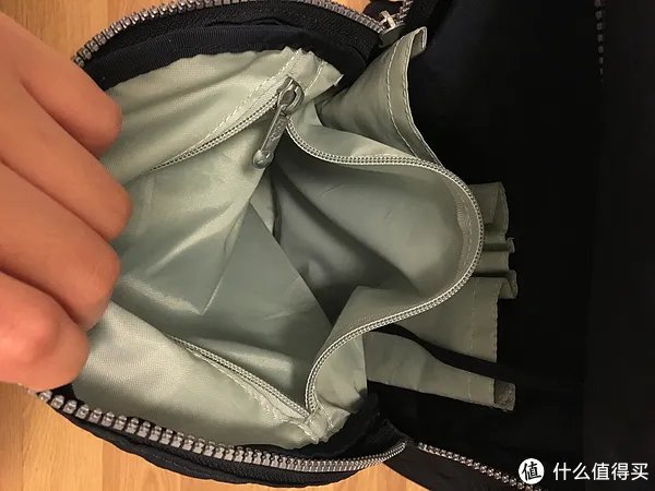 带着食物的猩猩：Kipling 凯浦林 双肩背包