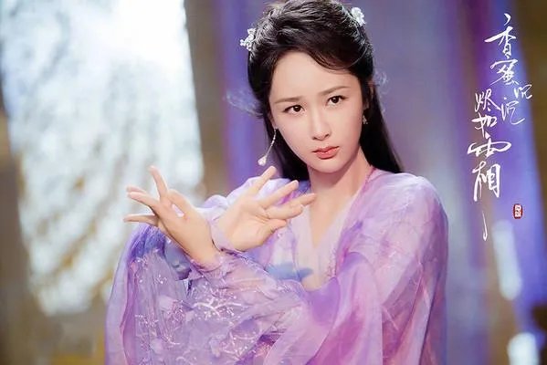 杨紫瘦了那么多,有谁知道她是怎么减肥的吗?