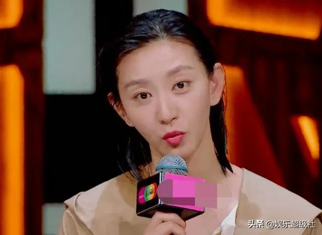 如何看待《演员请就位2》唐一菲退赛这件事?