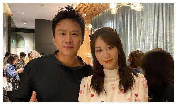 邓超说从小看杨紫戏长大,杨紫的回答为何被说很机智?