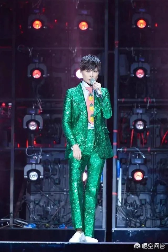 李宇春又拿下了Gucci的代言，到底为什么时尚圈那么喜欢她？