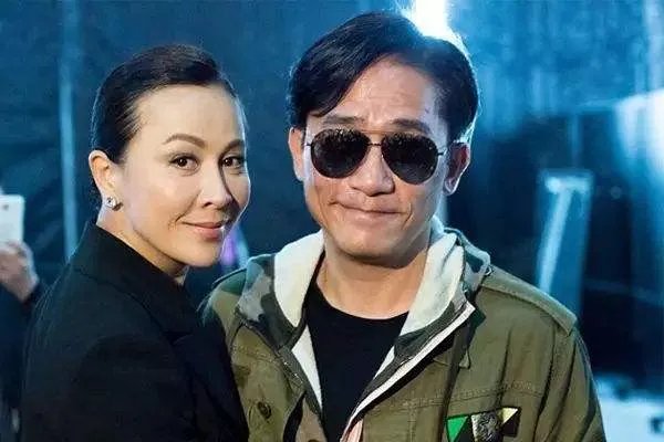 张曼玉和刘嘉玲,为何会为了梁朝伟明争暗斗20年?