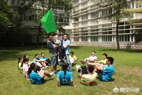 大学里哪些时候哪些事情能判断对方是个大一新生?