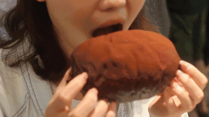 网红美食“脏包包”的火爆,最大原因是什么?