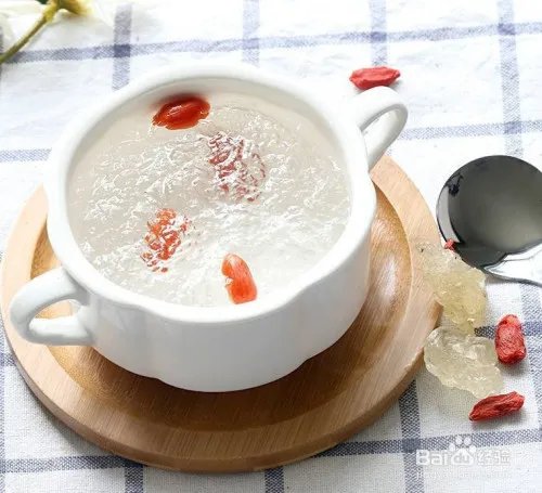 雪燕是什么呢