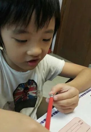 吴费曼眼受伤真相解读 事发原因众说纷纭