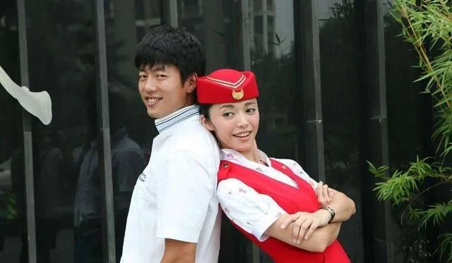 如何看待《演员请就位2》唐一菲退赛这件事?