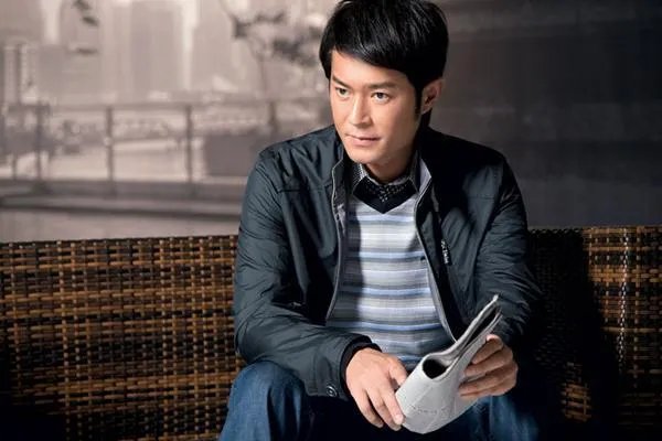 古天乐患严重颈椎病,吃止痛药拍戏,如何看待他的敬业精神?