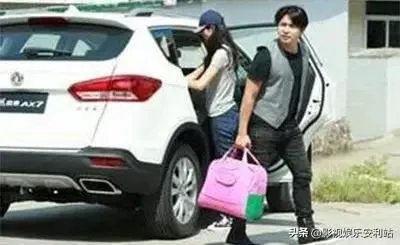 欧弟为什么突然宣布离婚,两人是怎么认识的郑云灿家境如何呢?