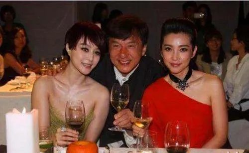范冰冰和李冰冰是怎么走上戛纳电影节的红毯的?
