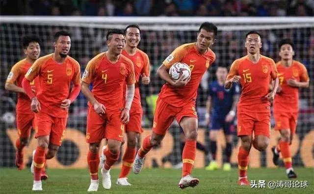 若国足打入2022年世预赛十二强赛的话,是不断前进好,还是锻炼新人,为未来做准备好呢?