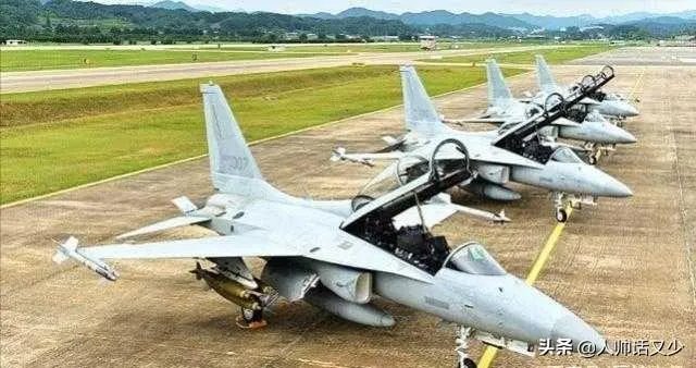 韩国“最负盛名”战斗机t50教练机,性能非常优异,是否国产却遭到争议,你怎么看?