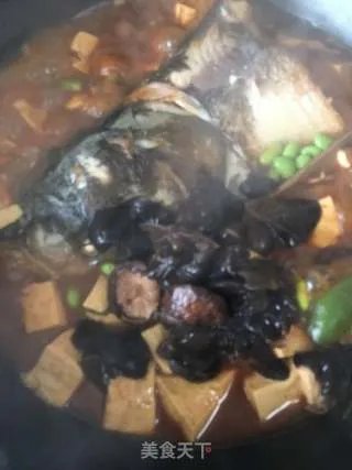 红烧鱼头