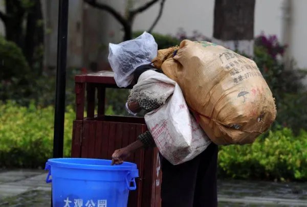 增加独生子女看护假,这样的建议你怎么看?