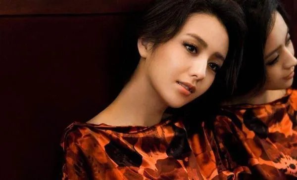 佟丽娅辞演了《三十而已》,谁更合适饰演她的角色?