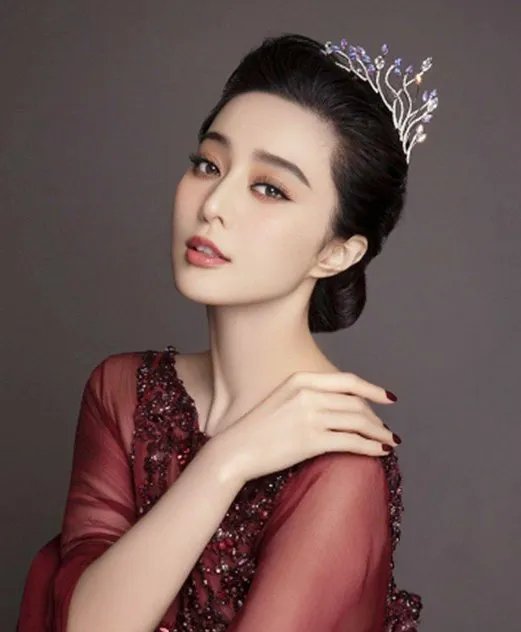 娱乐圈中绯闻最多的明星都有谁?