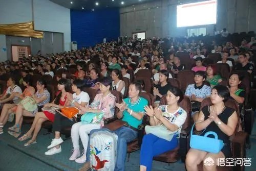 大学里哪些时候哪些事情能判断对方是个大一新生?