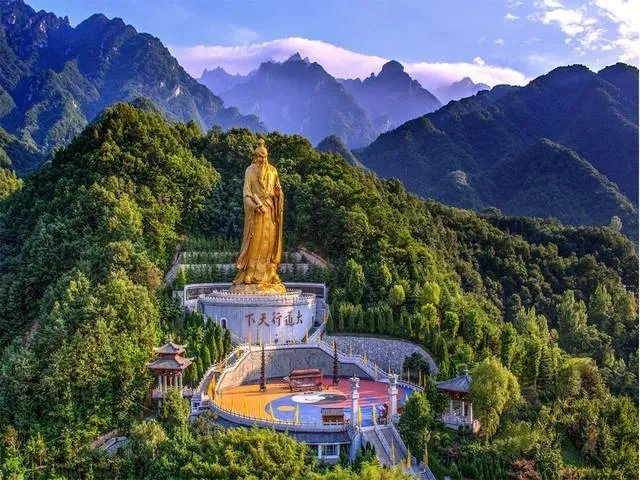 洛阳老君山好玩吗？
