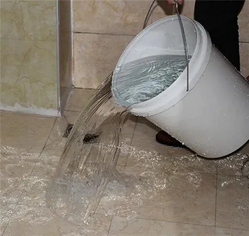 卫生间漏水免砸砖防水真的管用吗