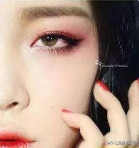 如何化韩式眼妆?