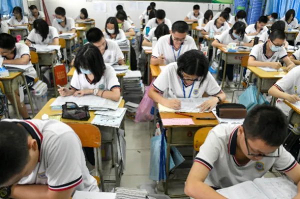 祝福孩子中考发圈的话