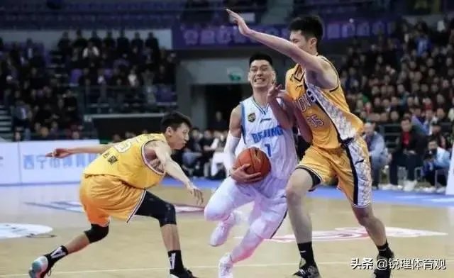 苏群表示:林书豪本人愿意被归化,但还需要家人同意。你认为最终林书豪会被归化吗?