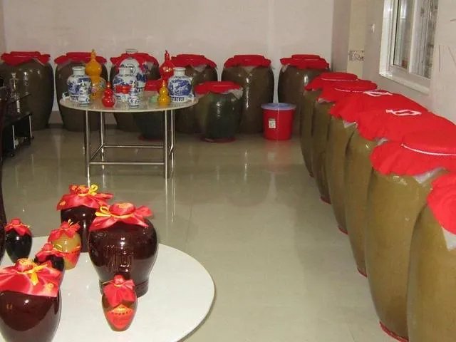 酒业泰斗秦含章,高寿112岁,是不是证明了喝酒长寿?