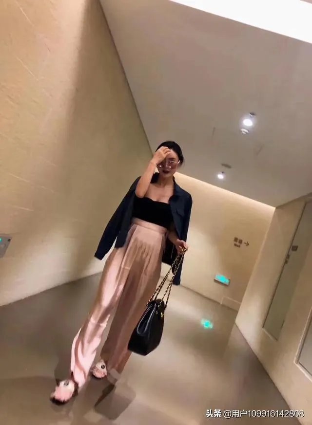 怎样穿衣打扮有气质?如何穿衣打扮自己?