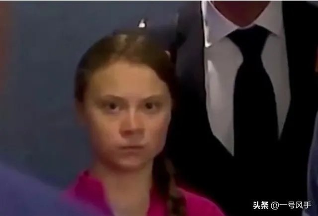 被普京批评后,瑞典环保少女改简介:一个善良但无知的少年。此事你怎么看?