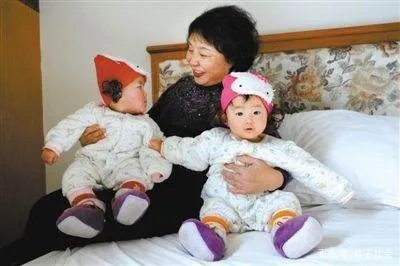 安徽43女子产下6斤女婴，医生称其是自然受孕，高龄产妇生育几率有多大？